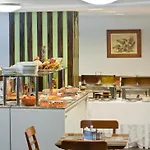 Apartamento Iracema Travel Hotel